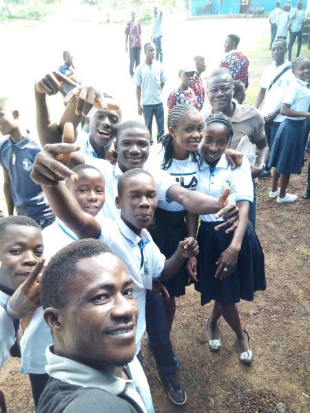 06 19-Shine with some students